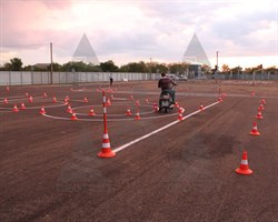 Конус дорожный с 1 белой полосой КС-1.4 - фото 22013