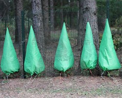 Конус для хвойных растений Протэкт 1,1 м х 1,7 м зеленый - фото 22818